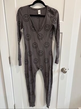 PINK Victoria's Secret Gray Smiley Face Thermal Onesie